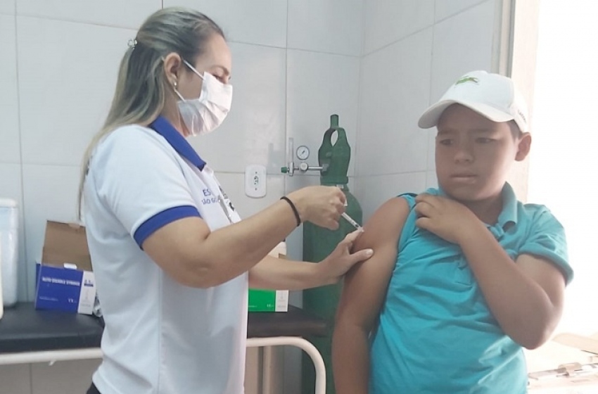 Secretaria de Saúde de Sousa promoveu Dia D de Multivacinação com vacinas de rotina, Covid-19 e Poliomielite